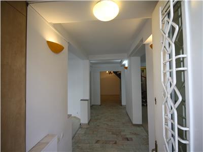 Vila 6 camere, de vanzare in Bucuresti, Bucur Obor, negociabil