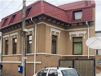 Splendid, 7 room villa for long term rental in Bucharest, Piata Gemeni
