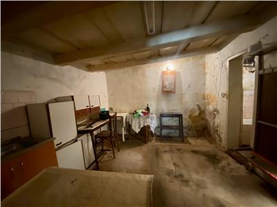 Rezervata |Casa individuala singur in curte | De Renovat/Demolat | Schei Brasov
