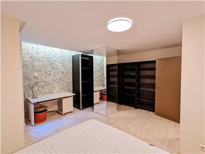 Apartament spatios cu 3 camere de inchiriat in Bellevue Residence