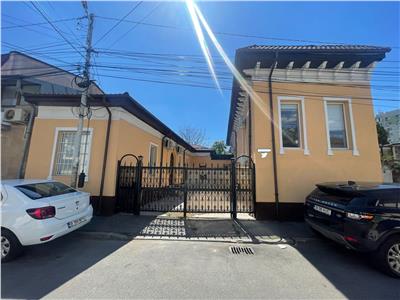 EXCLUSIVITY, 8 room villa for sale, Bucharest, Victoriei Sq