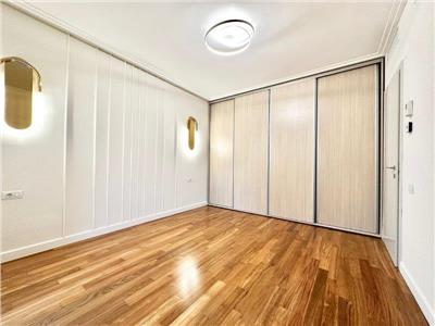 Apartament cu 3 dormitoare pentru inchiriere pe termen lung in Washington Residence