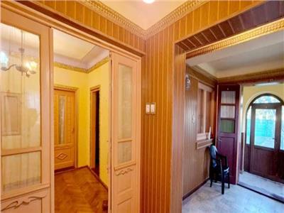 6 room house for sale, Blejoi, Prahova county, negotiable