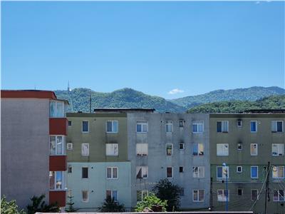 Oportunitate investitie - Apartament luminos si cu priveliste  in Bartolomeu