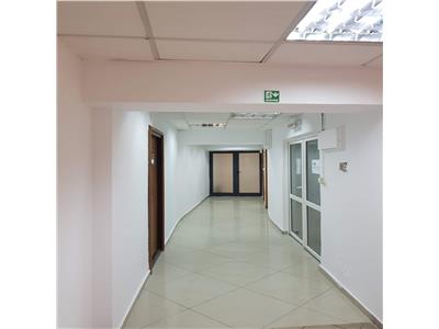 140 sqm office space for long term rental, Unirii Sq