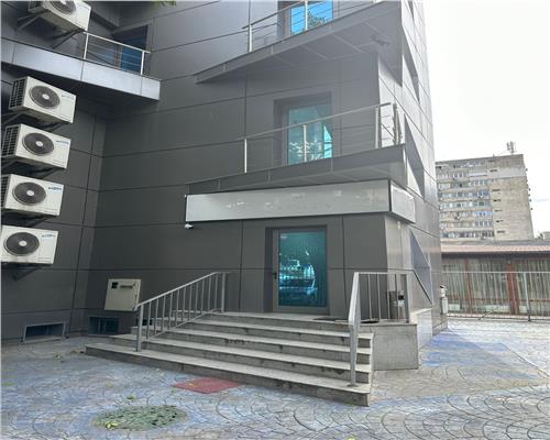 667 sqm office building for long term rental, Piata Progresul